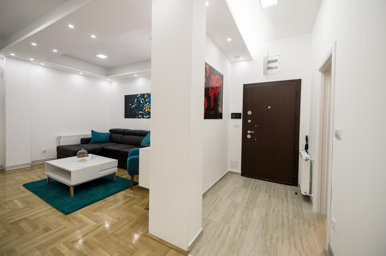Centar Lux Apartamento Arandjelovac Exterior foto