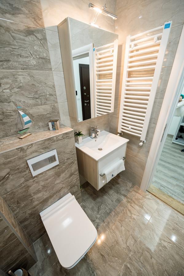 Centar Lux Apartamento Arandjelovac Exterior foto