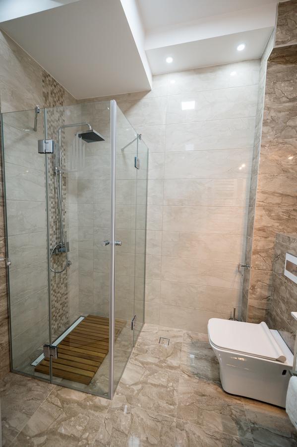 Centar Lux Apartamento Arandjelovac Exterior foto