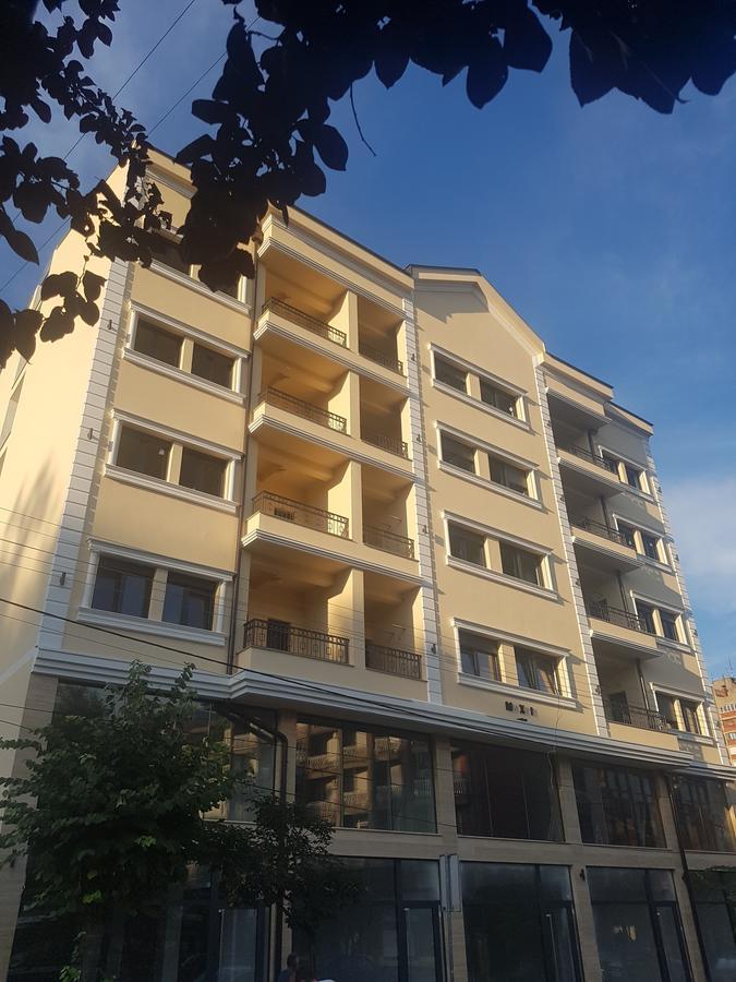 Centar Lux Apartamento Arandjelovac Exterior foto