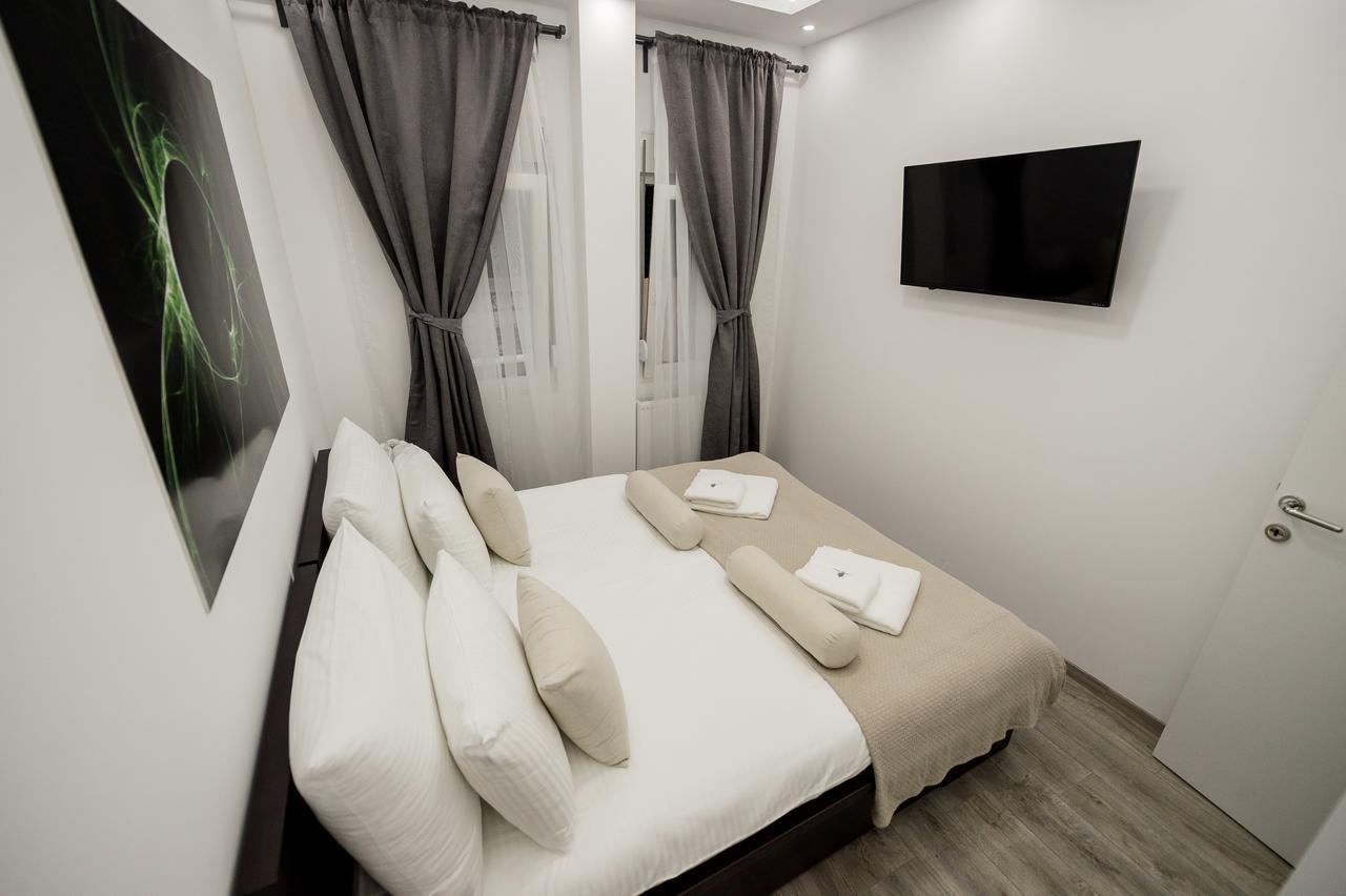 Centar Lux Apartamento Arandjelovac Exterior foto